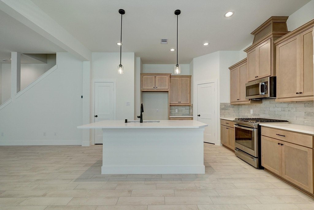 4950 Carranza Court - Photo 13