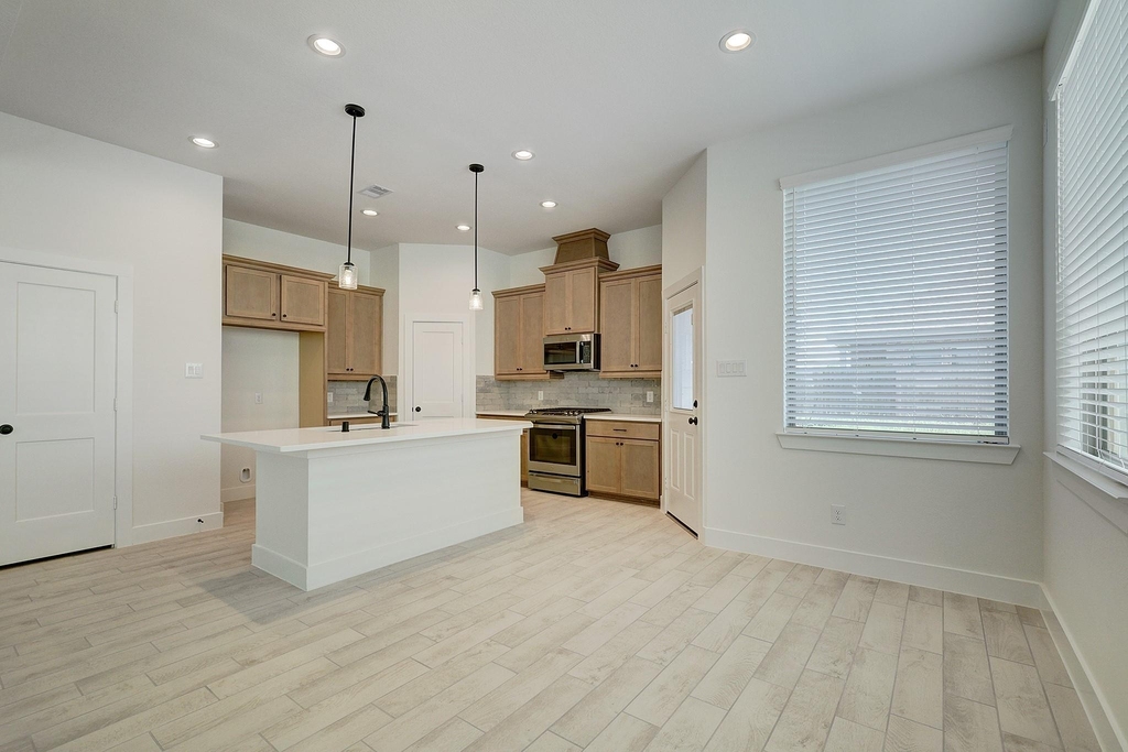 4950 Carranza Court - Photo 11