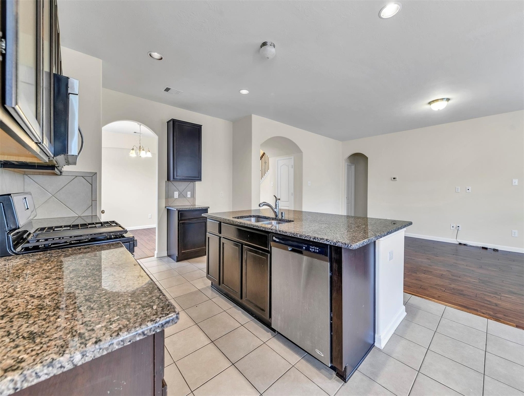 12014 Rockridge Falls Drive - Photo 9