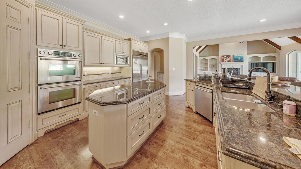 24918 Fort Augusta Drive - Photo 32