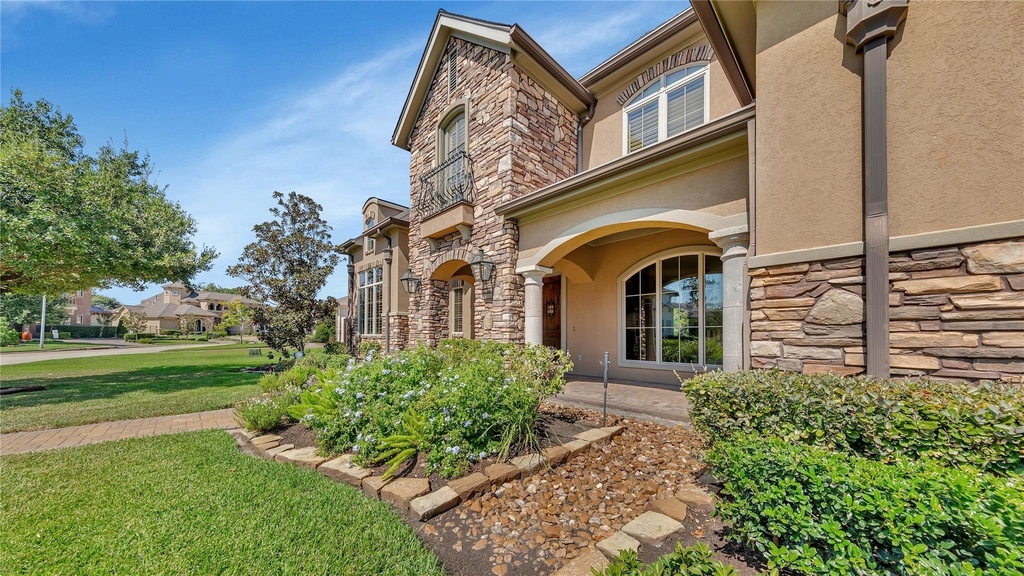 24918 Fort Augusta Drive - Photo 1