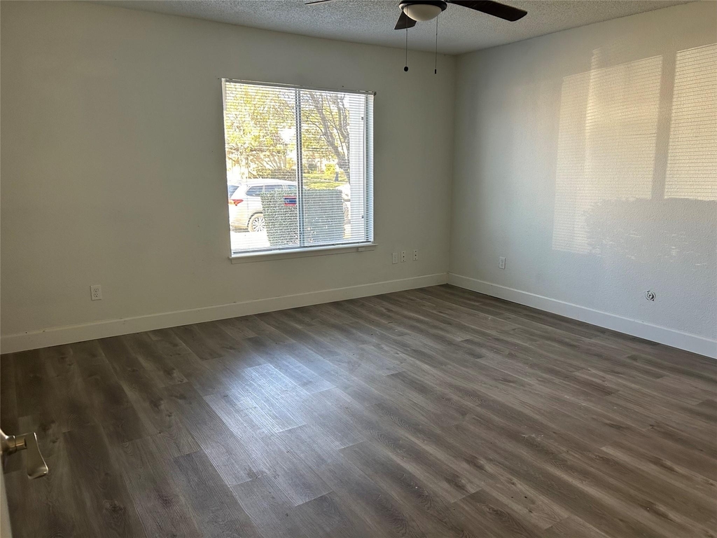 6119 Dryad Drive - Photo 8