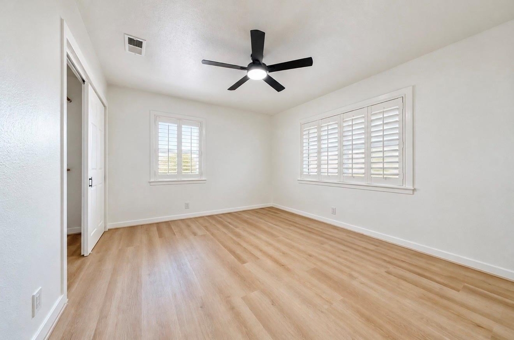 6642 Heron Drive - Photo 12