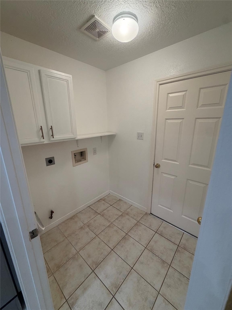 1109 Courtside Drive - Photo 6