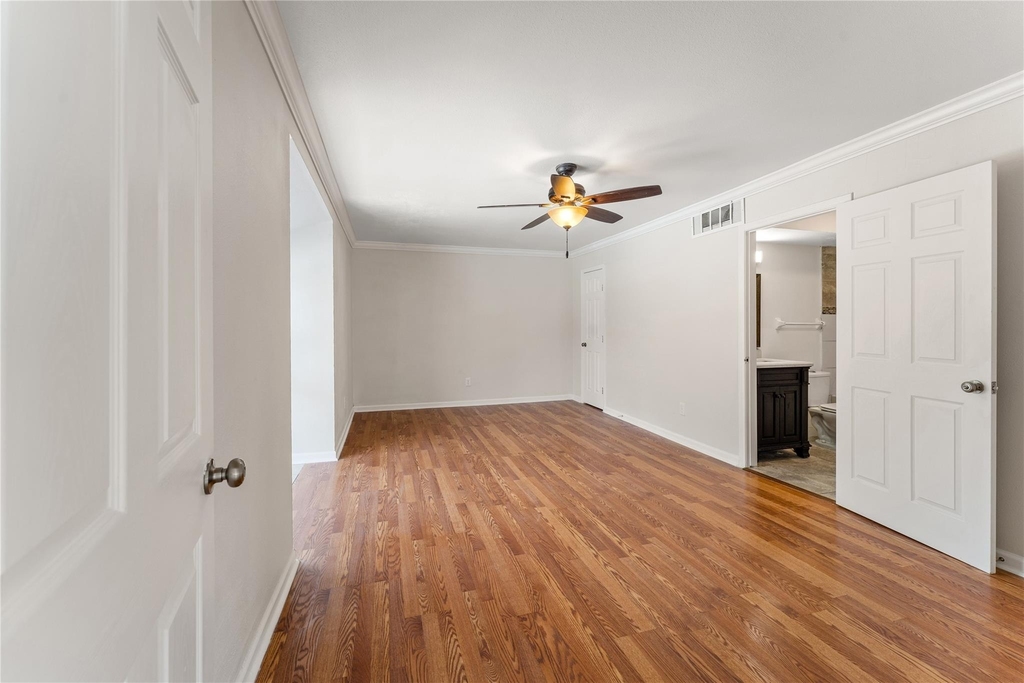 12633 Memorial Drive - Photo 6
