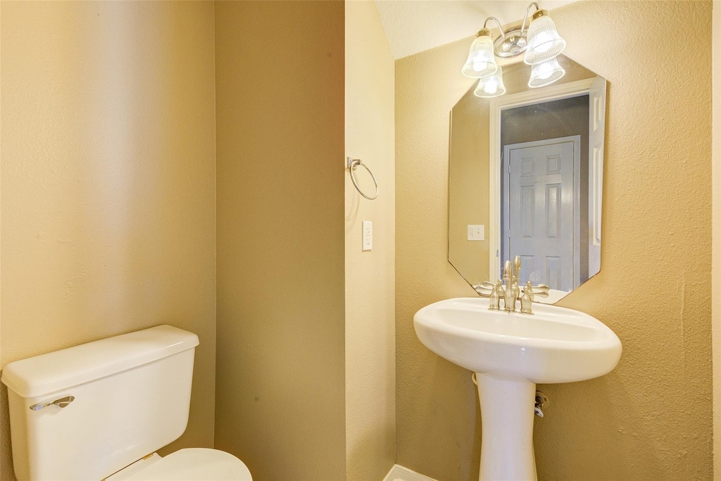 9003 Sundown Drive - Photo 6