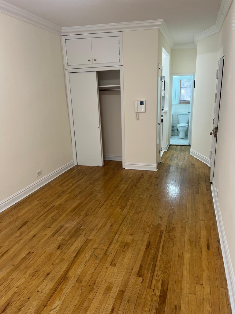 West 56th Street - Photo 5