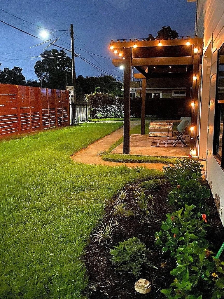 5711 Hardy Street - Photo 9