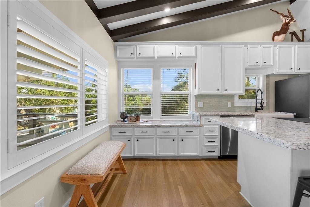 1005 Bryan Avenue - Photo 11