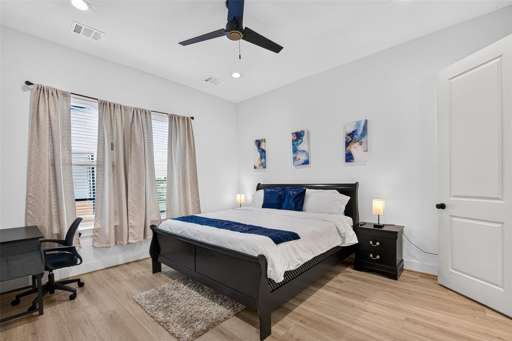 2341 Eagle Street - Photo 32