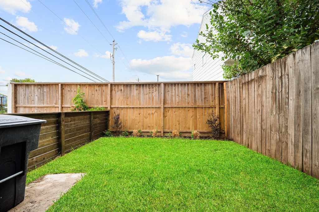 4916 Yale Street - Photo 5