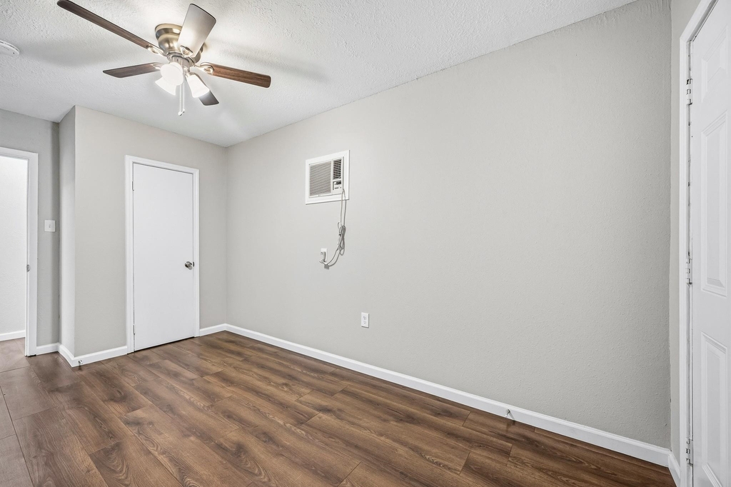 4916 Yale Street - Photo 17