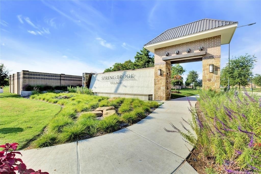 9828 Rugged Oaks Drive - Photo 34