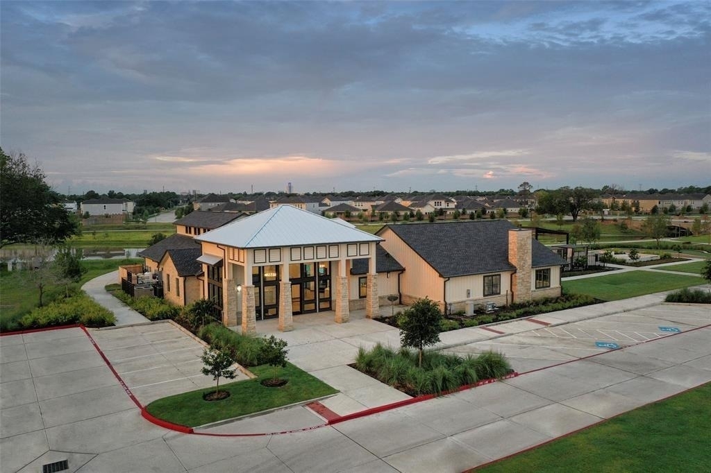9828 Rugged Oaks Drive - Photo 43