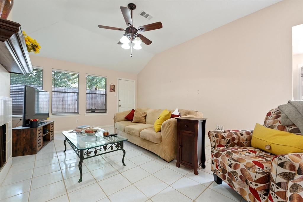 591 Mosswood Drive - Photo 4