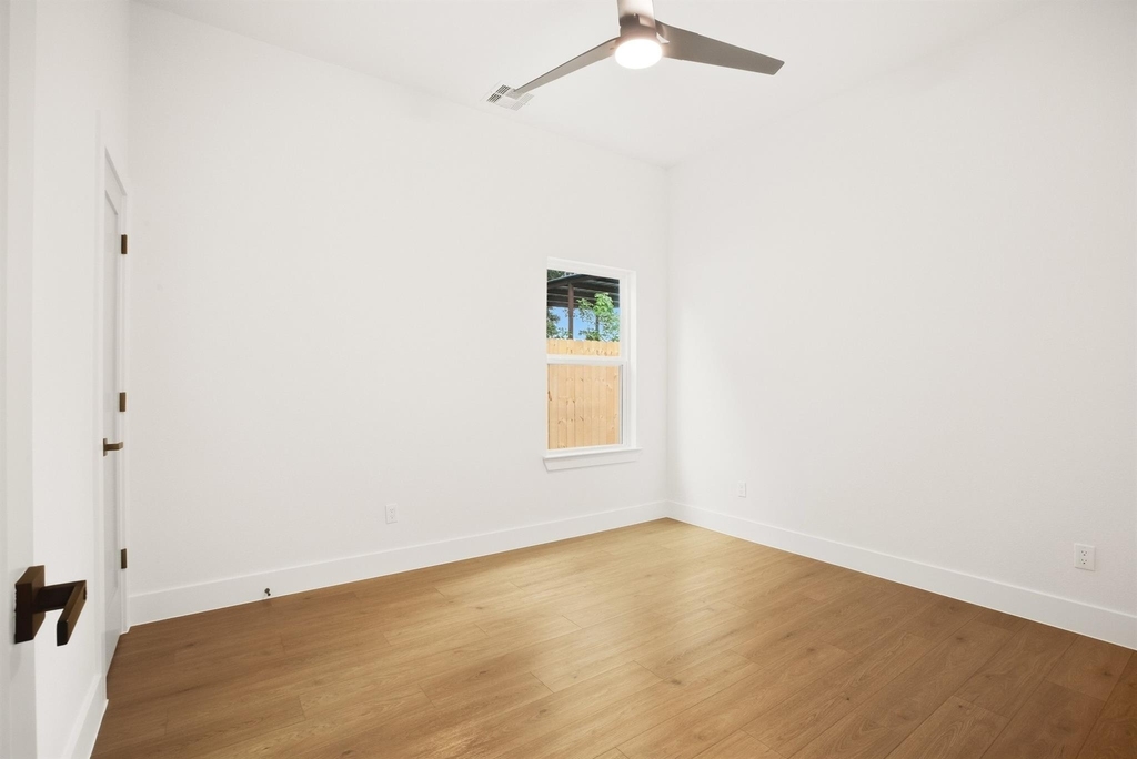 944 Lucky Street - Photo 21