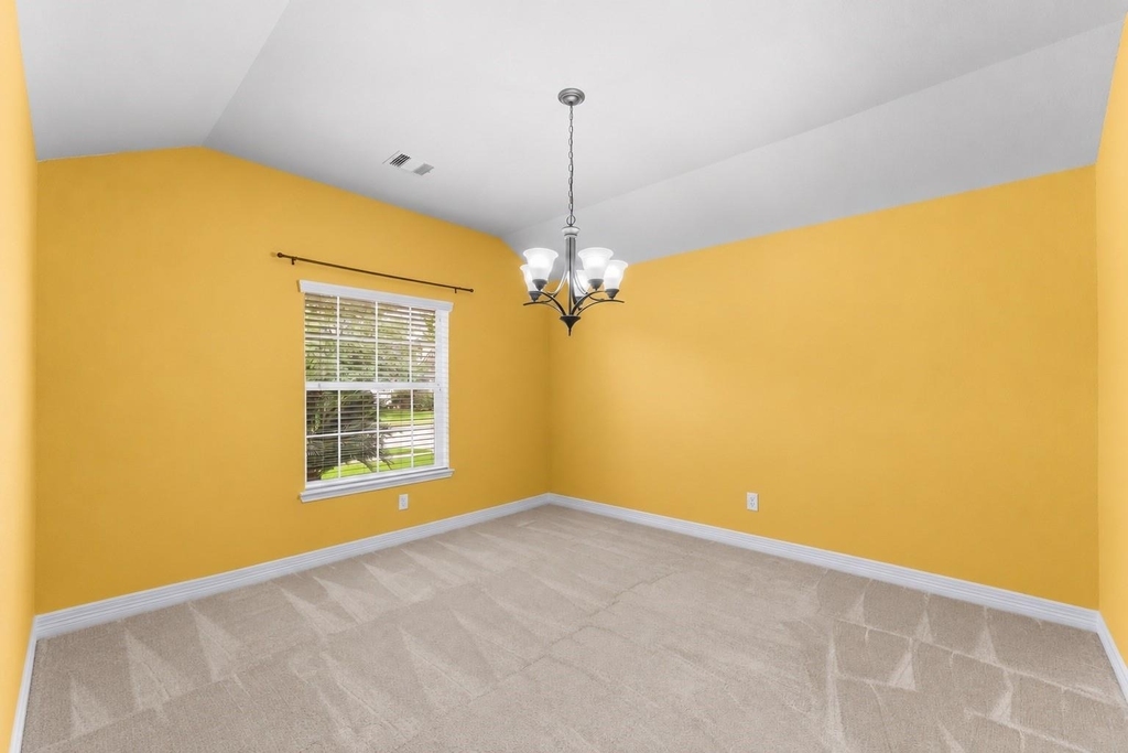 28518 Lockeridge Farms Drive - Photo 3