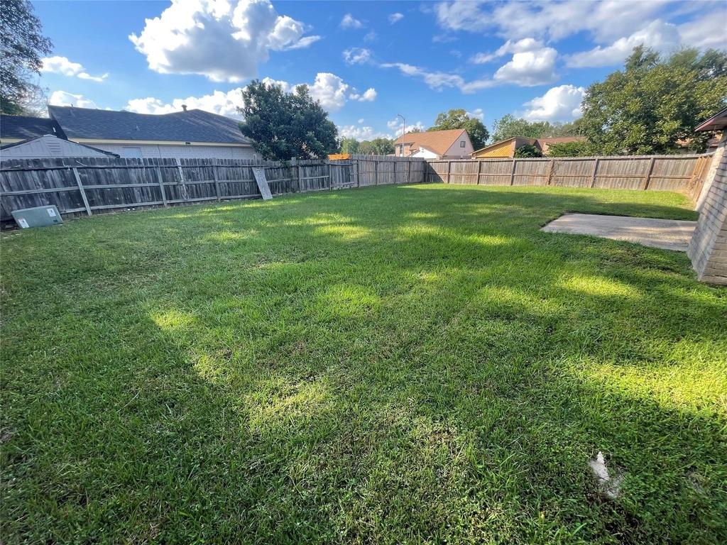 10102 Valley Wind Drive - Photo 15