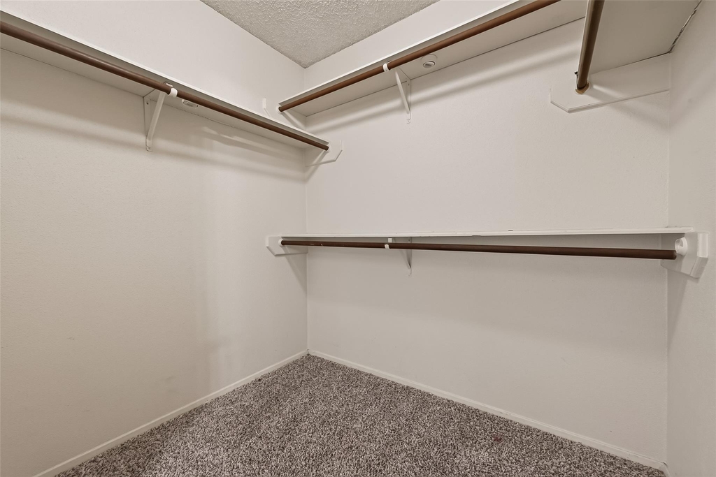 1818 Foxlake Drive - Photo 27