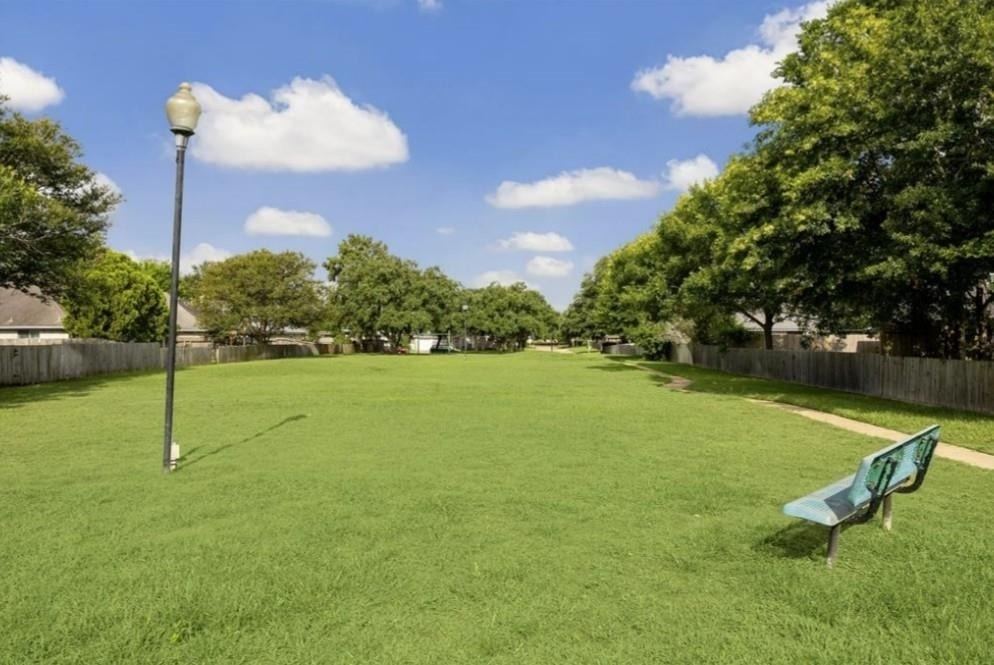 1818 Foxlake Drive - Photo 35