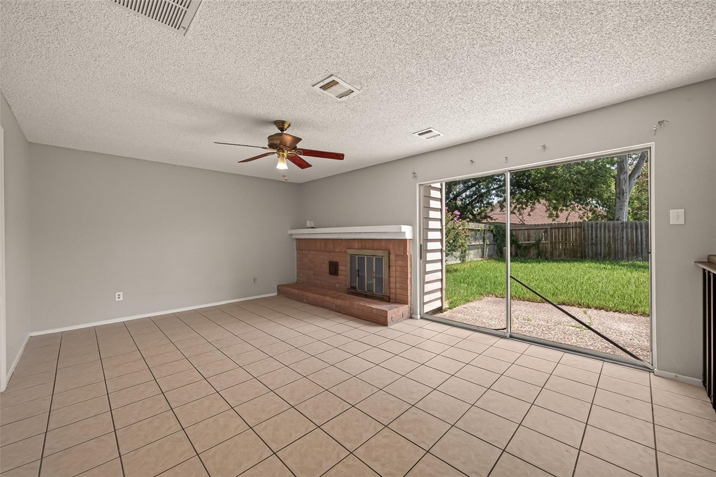 1818 Foxlake Drive - Photo 7