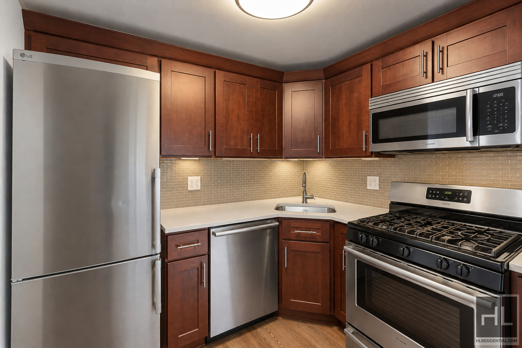 East 91st Street - Photo 2
