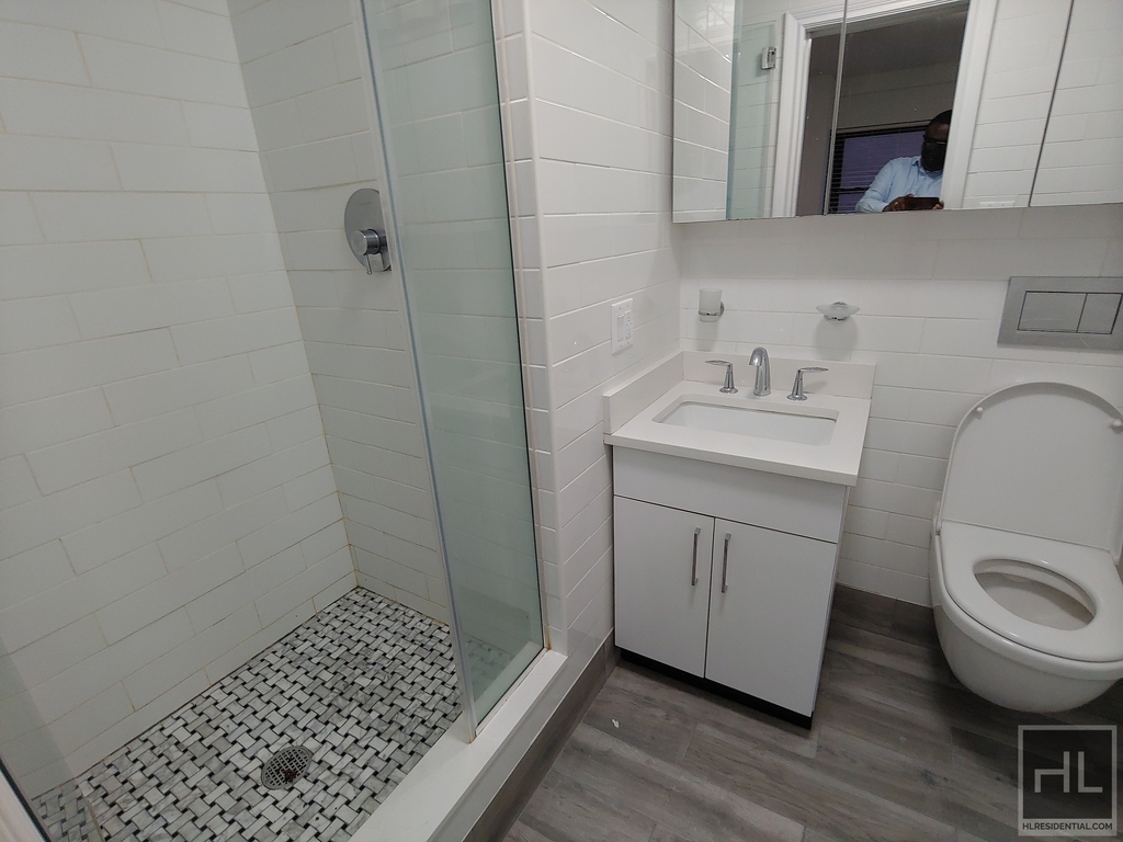 East 57th Street - Photo 2