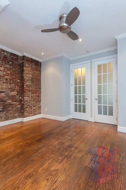 East 32nd St - Photo 1