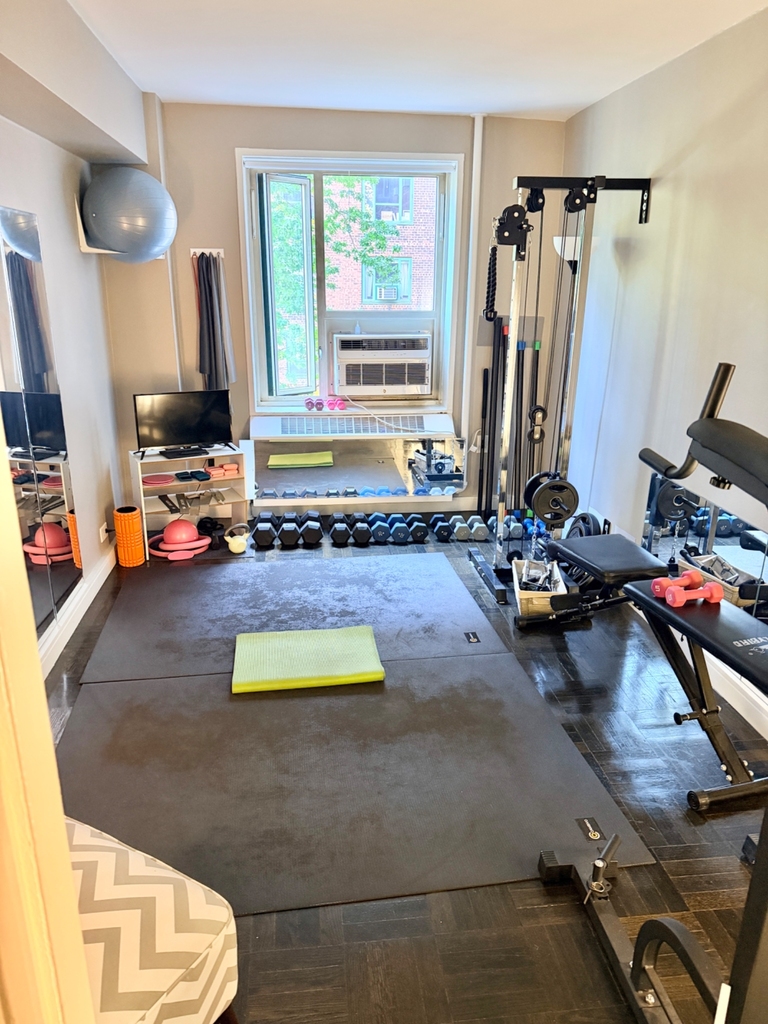521 East 14th Street - Photo 6