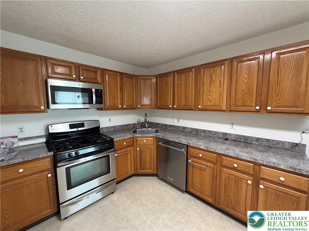 1938 Delancey Street - Photo 1