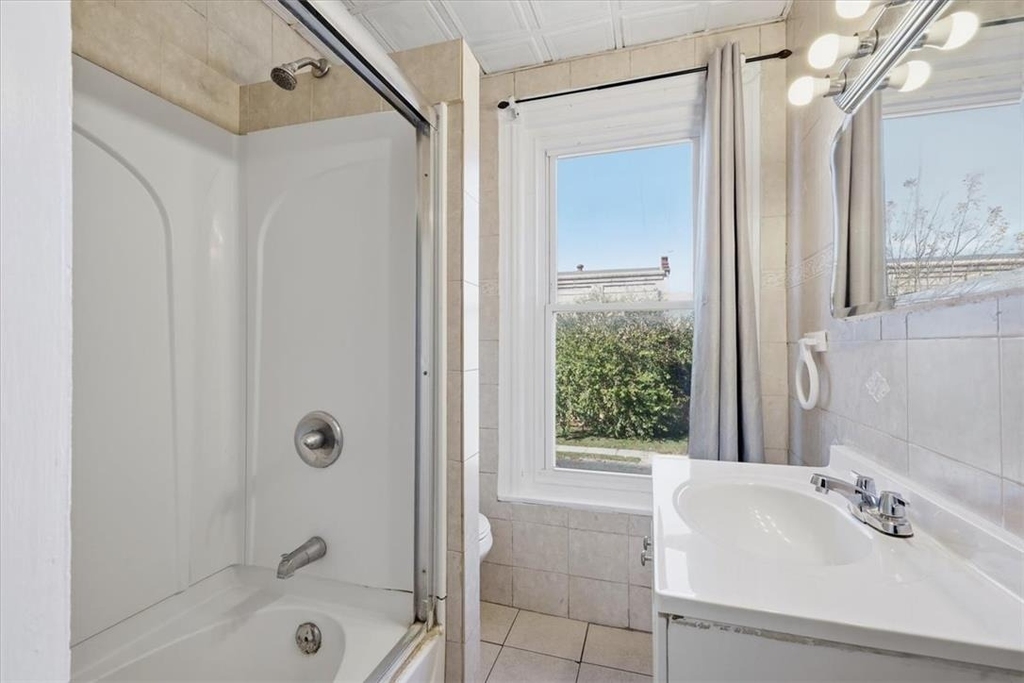 1344 Gordon Street - Photo 18