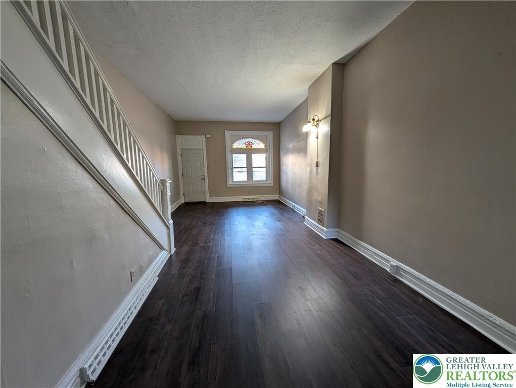 821 N 7th Street - Photo 2
