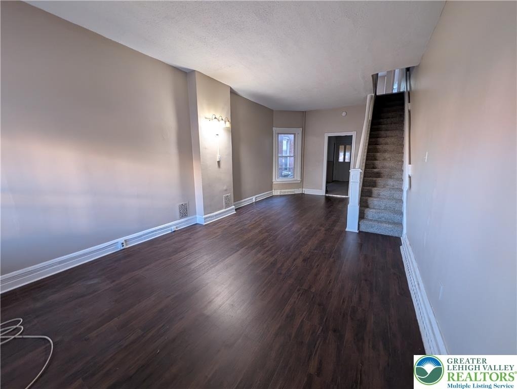 821 N 7th Street - Photo 1