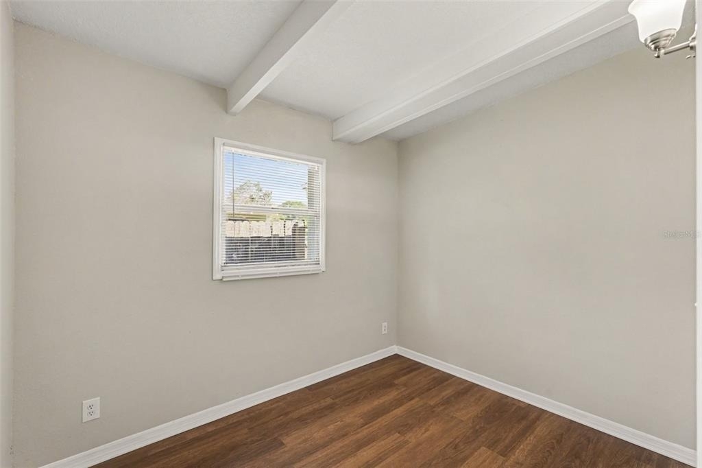 1421 Longwood Loop - Photo 21