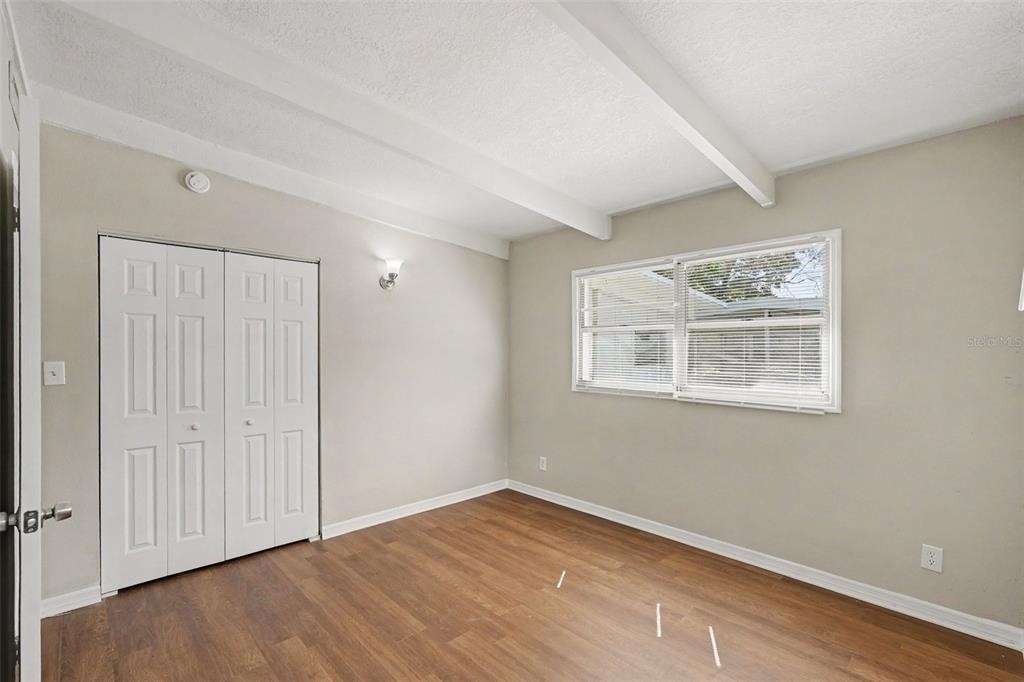 1421 Longwood Loop - Photo 18