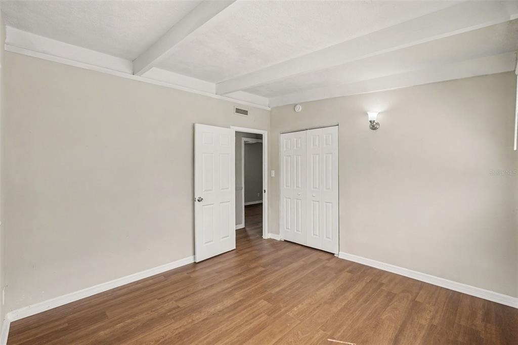1421 Longwood Loop - Photo 17
