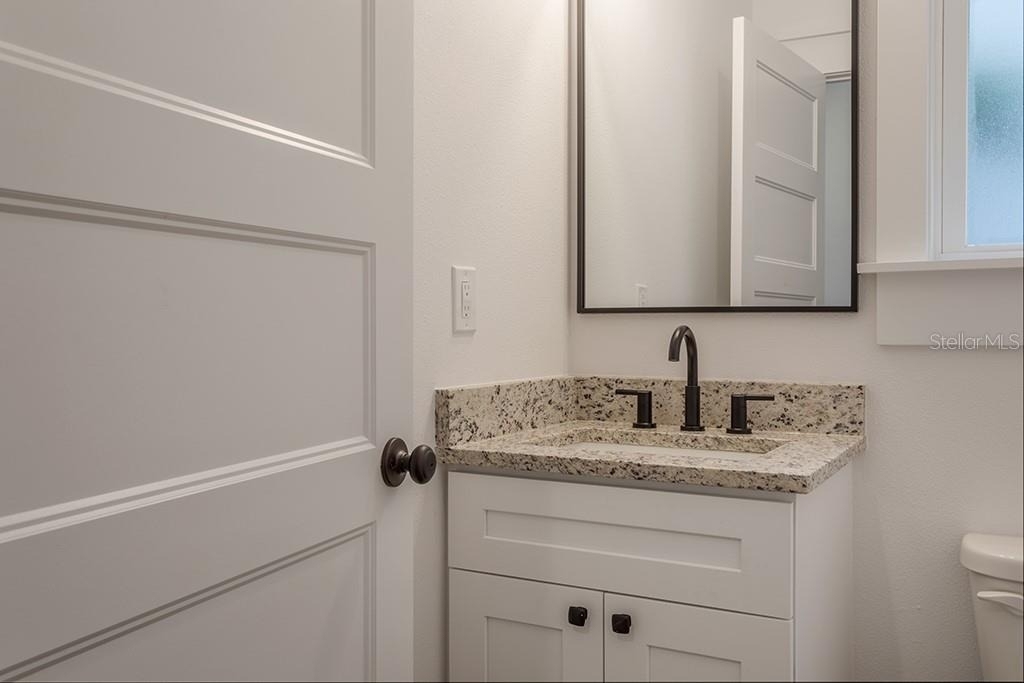 904 E Osborne Avenue - Photo 8