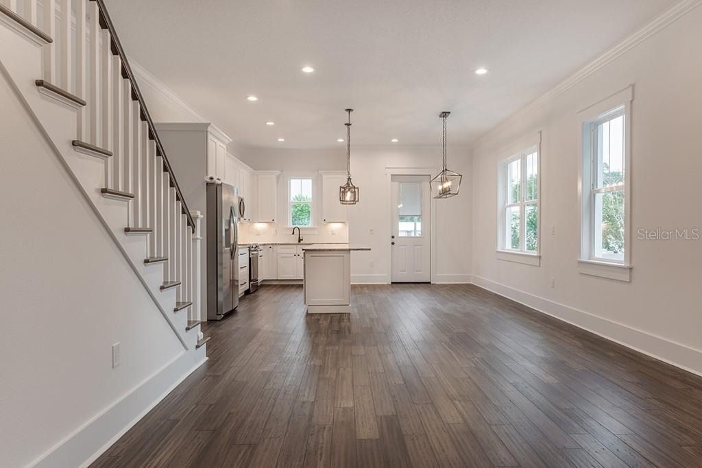 904 E Osborne Avenue - Photo 9