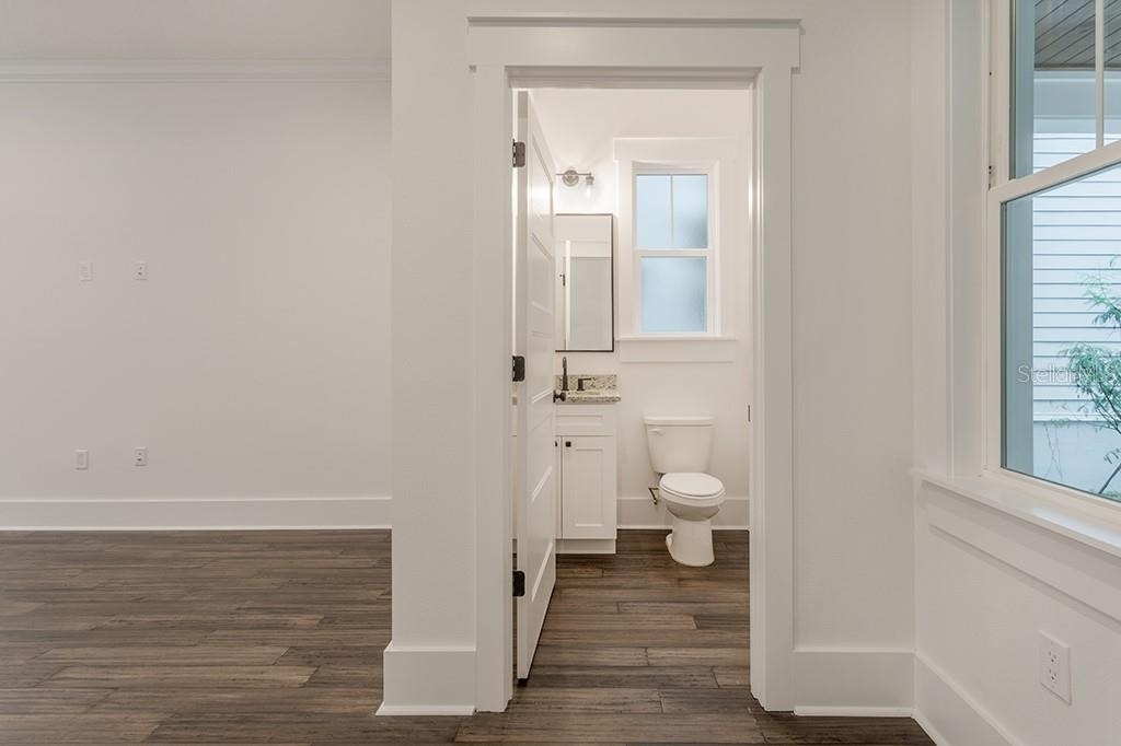 904 E Osborne Avenue - Photo 7