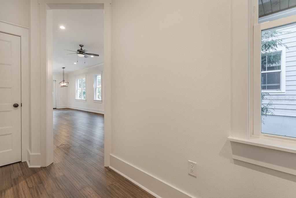 904 E Osborne Avenue - Photo 5