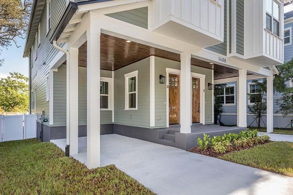 904 E Osborne Avenue - Photo 1