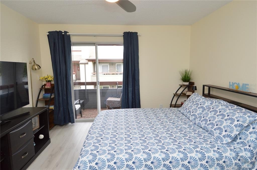 10263 Gandy Boulevard N - Photo 29