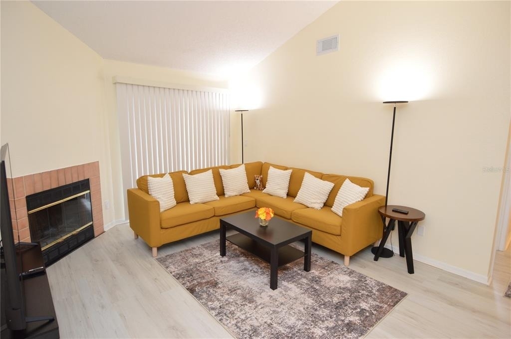 10263 Gandy Boulevard N - Photo 19