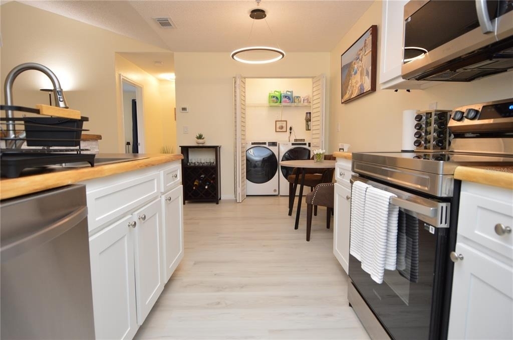 10263 Gandy Boulevard N - Photo 9
