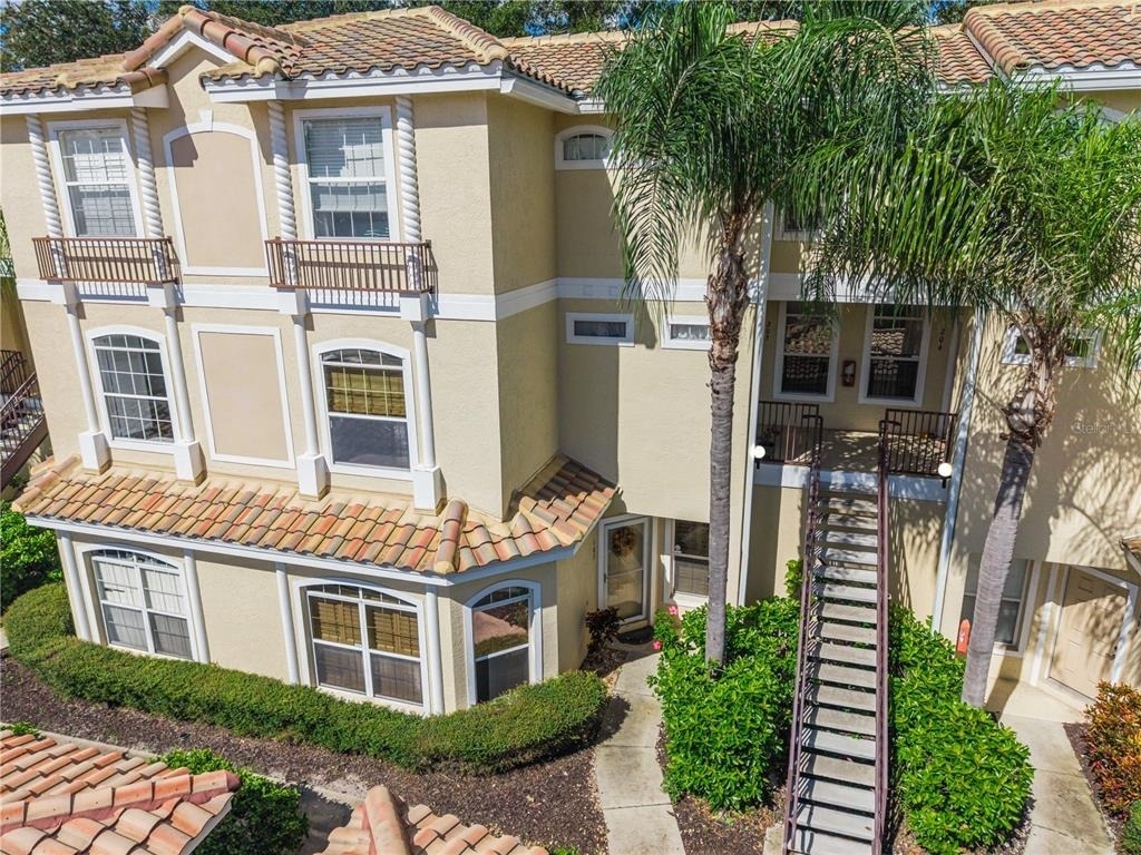 698 Seabrook Court - Photo 3