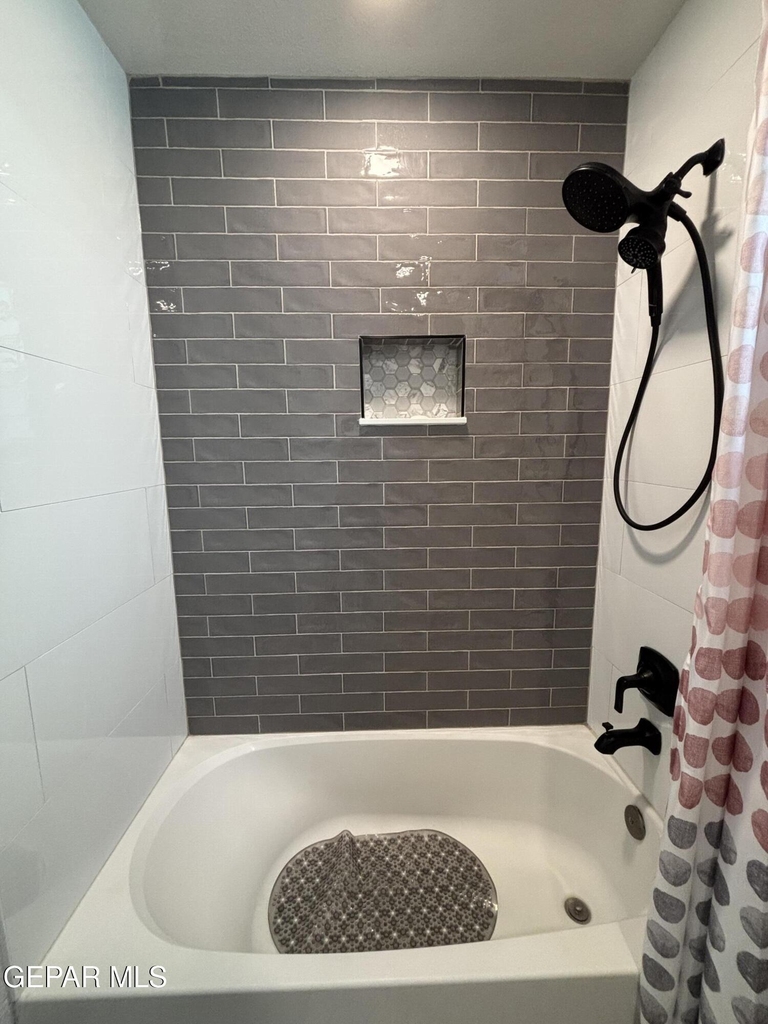 6408 Franklin Gate Drive - Photo 9