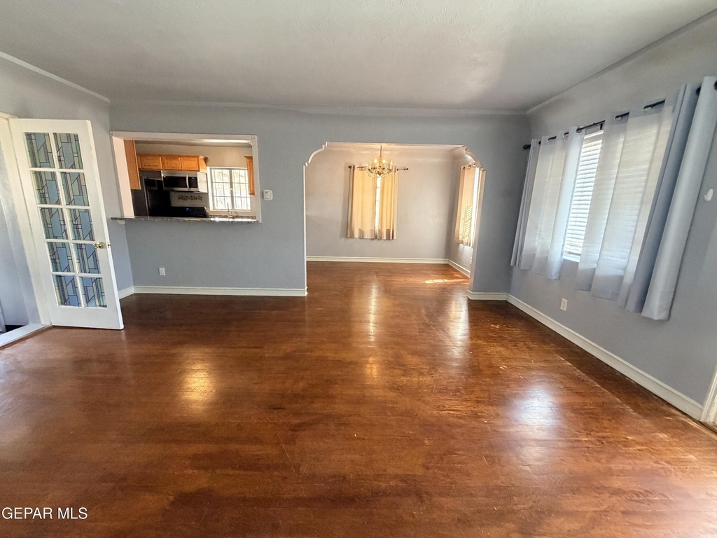 2803 Idalia Avenue - Photo 2
