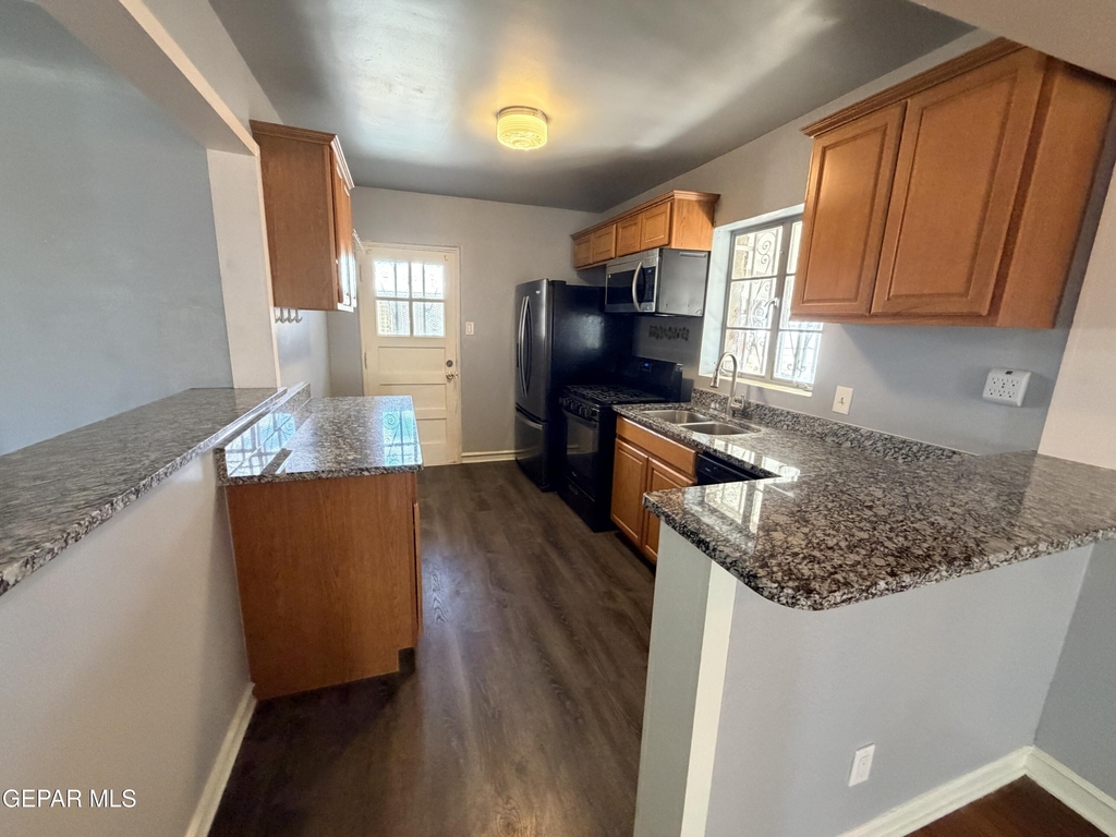 2803 Idalia Avenue - Photo 5