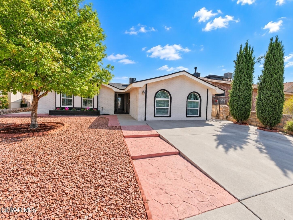 11654 Bob Mitchell Drive - Photo 1