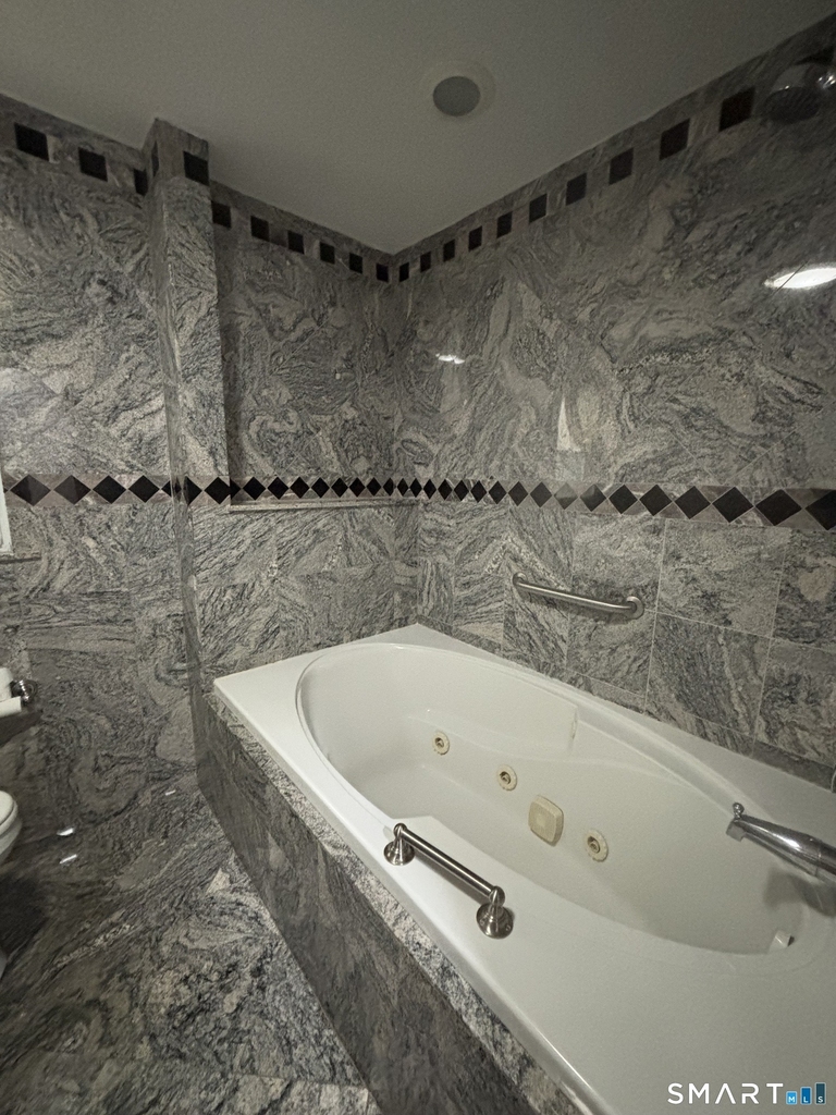 345 Coe Avenue - Photo 13